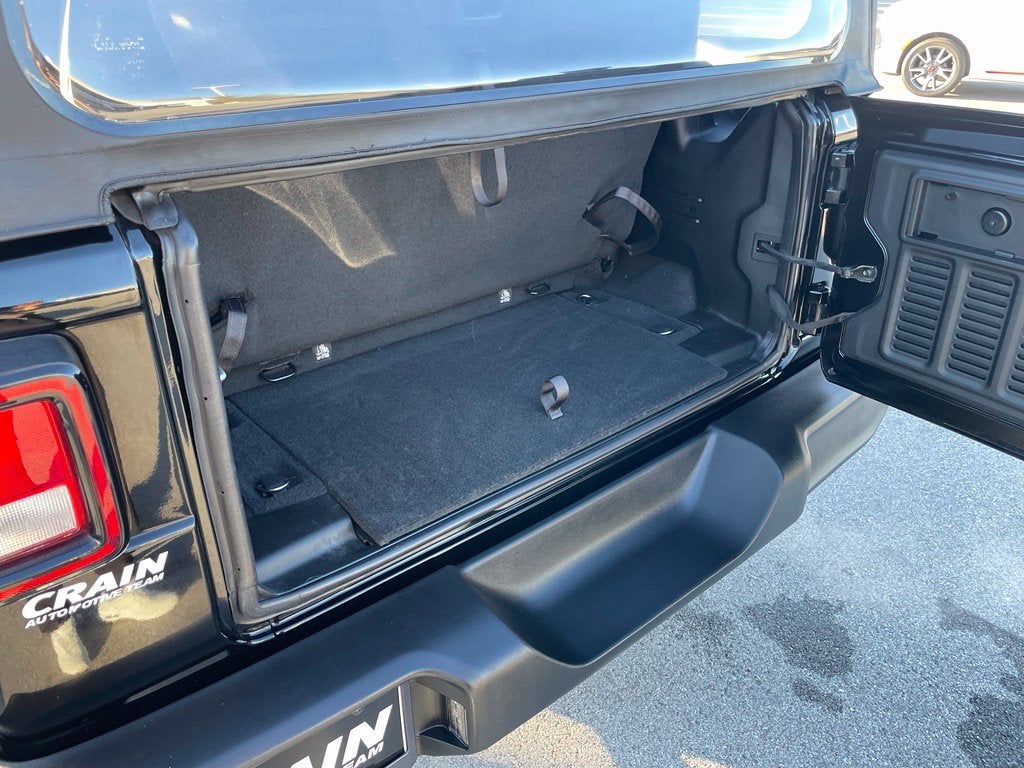 2019 Jeep Wrangler Sport - LOW MILES / BACKUP CAMERA