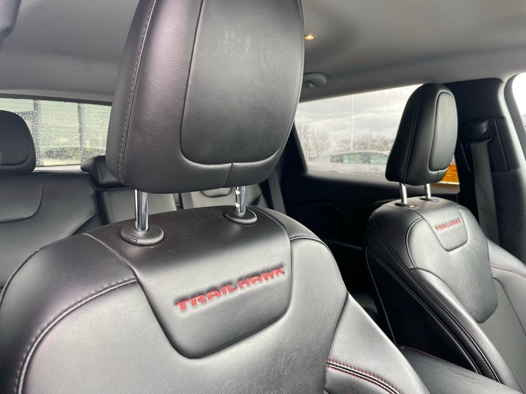 2020 Jeep Cherokee Trailhawk - REMOTE START / APPLE CARPLAY