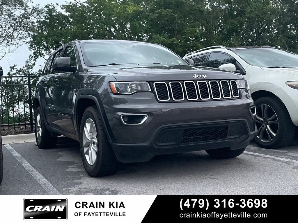 2017 Jeep Grand Cherokee Laredo - TOW PKG
