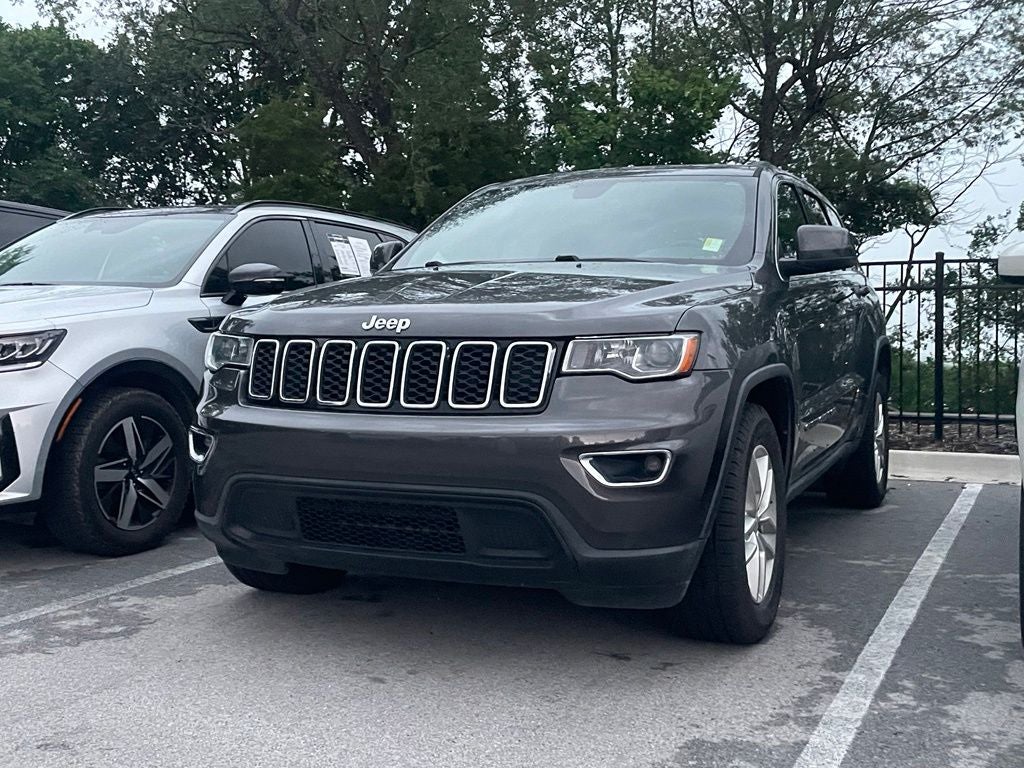 2017 Jeep Grand Cherokee Laredo - TOW PKG