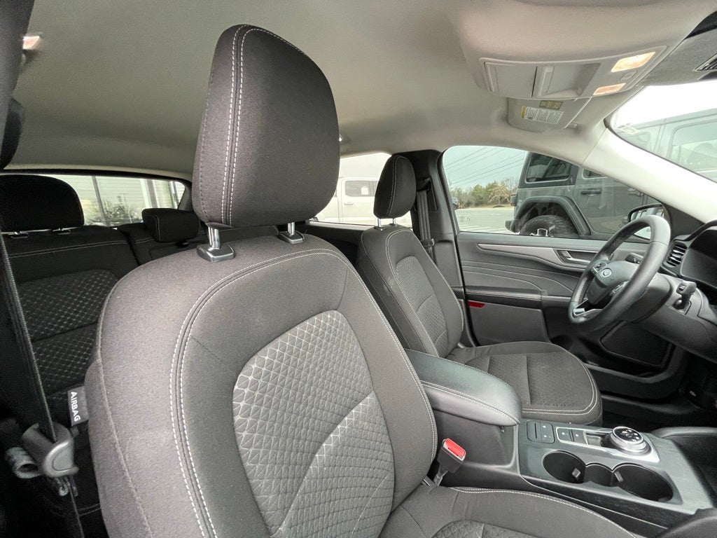 2023 Ford Escape Active - BLIND SPOT INDICATOR / PUSH BUTTON START