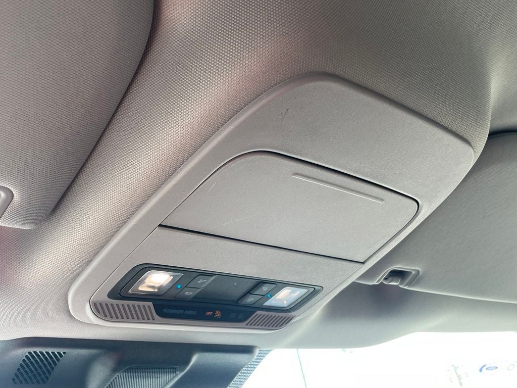 2025 Ford F-150 XLT - REAR PARKING SENSORS / 4X4