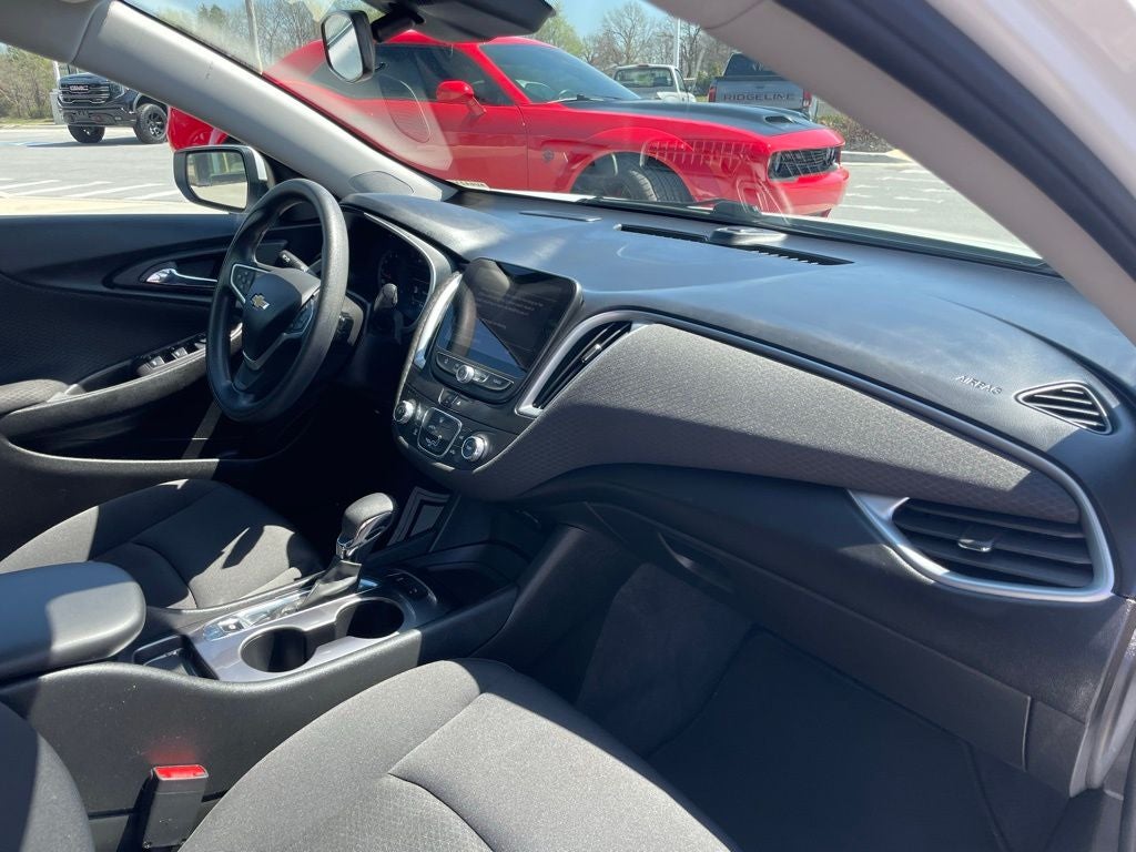 2023 Chevrolet Malibu LS 1FL - APPLE CARPLAY / KEYLESS START