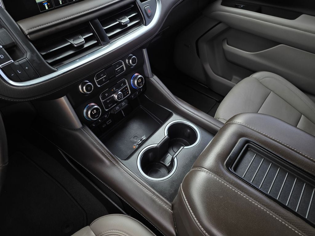 2022 GMC Yukon SLT - PANORAMIC SUNROOF / POWER LIFTGATE