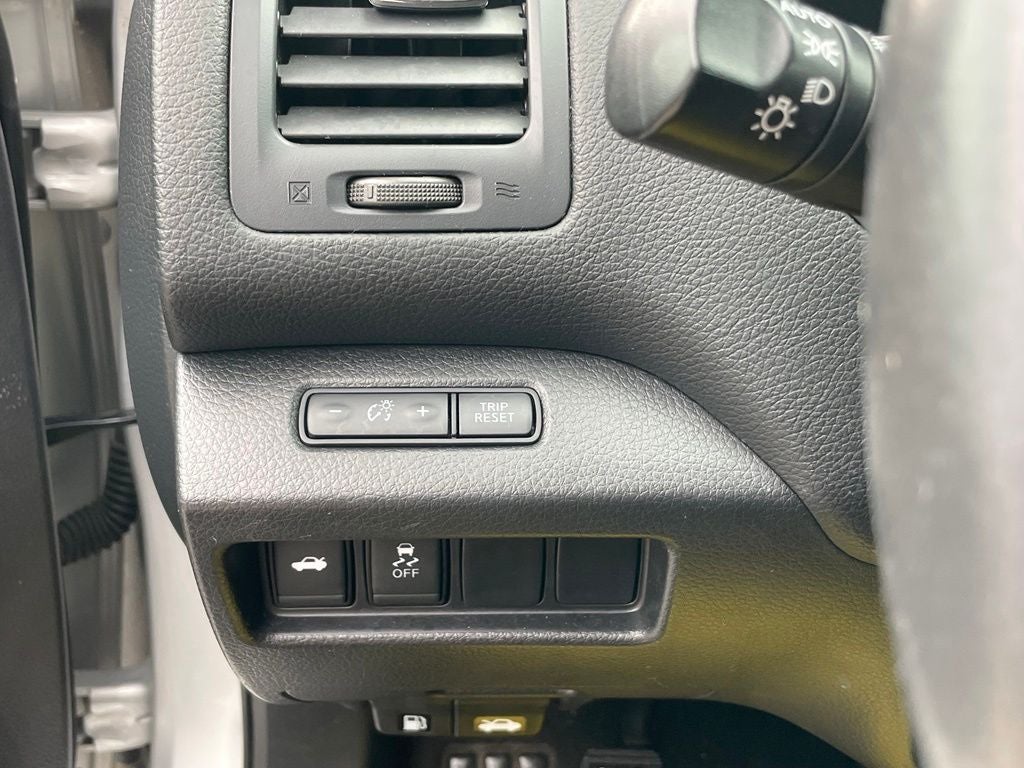 2017 Nissan Altima 2.5 SV - REMOTE START / BLIND SPOT WARNING