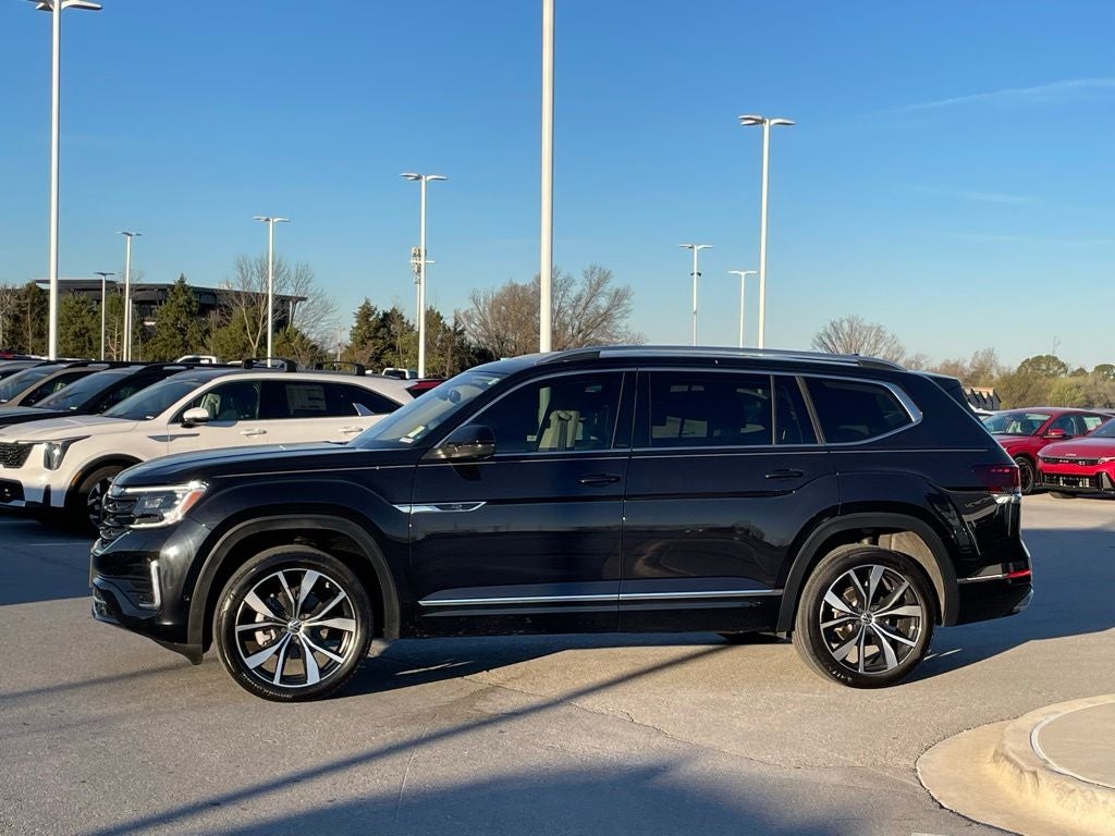 2024 Volkswagen Atlas 2.0T SEL Premium R-Line