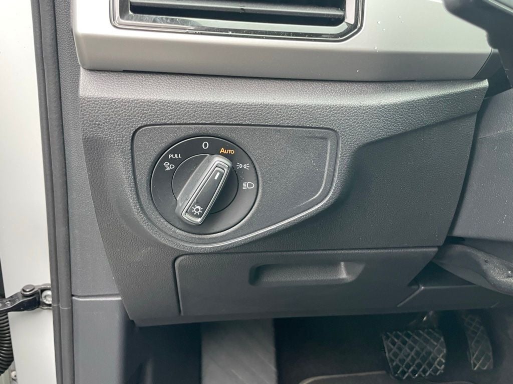 2023 Volkswagen Atlas 2.0T SE w/Technology - PANORAMIC SUNROOF / AWD