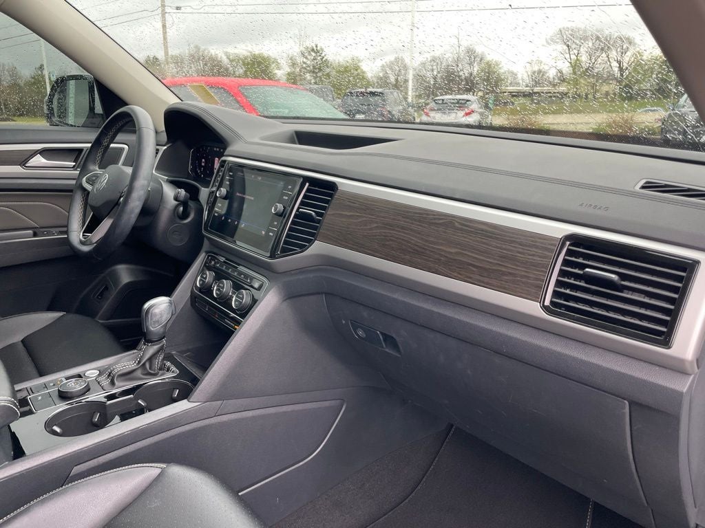 2023 Volkswagen Atlas 2.0T SE w/Technology - PANORAMIC SUNROOF / AWD