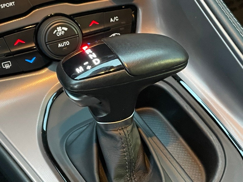 2023 Dodge Challenger SXT - HEATED SEATS / SUNROOF