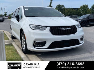 2025 Chrysler Pacifica Select - POWER LIFTGATE / APPLE CARPLAY