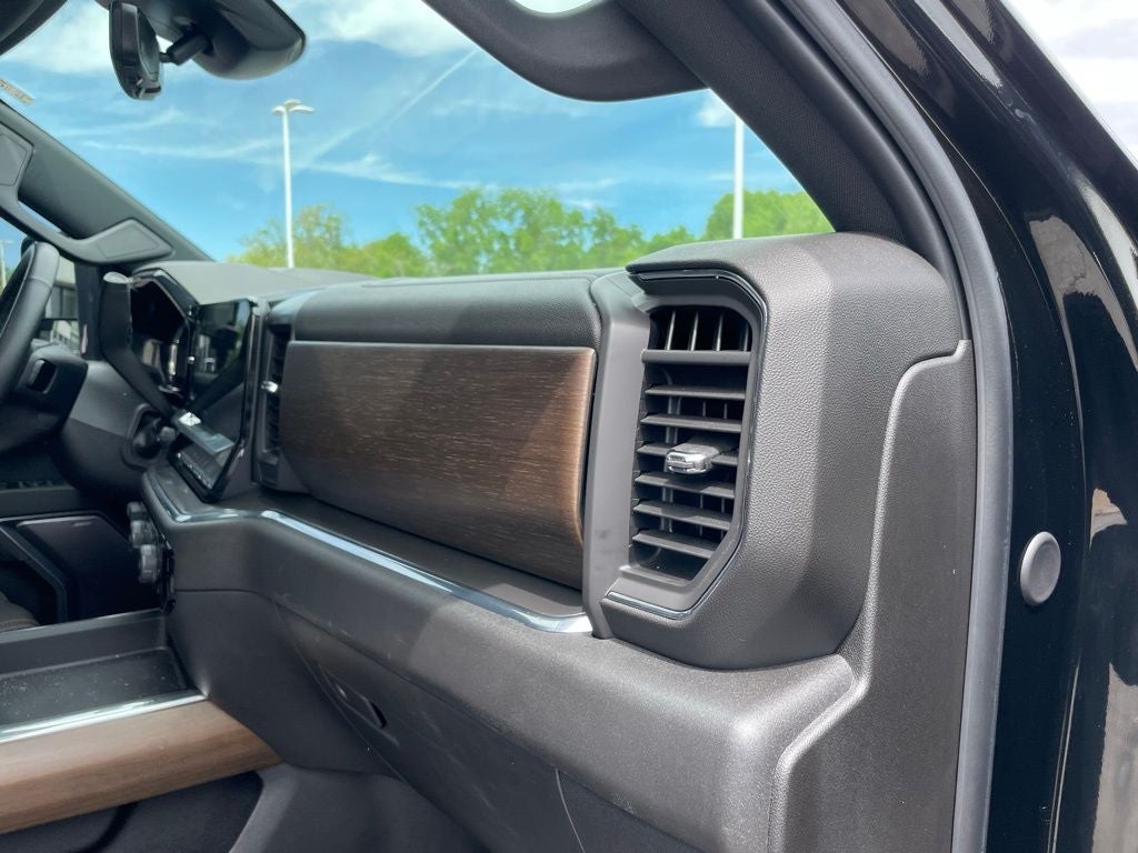 2025 Chevrolet Silverado 2500HD High Country - HEAD UP DISPLAY / POWER SUNROOF