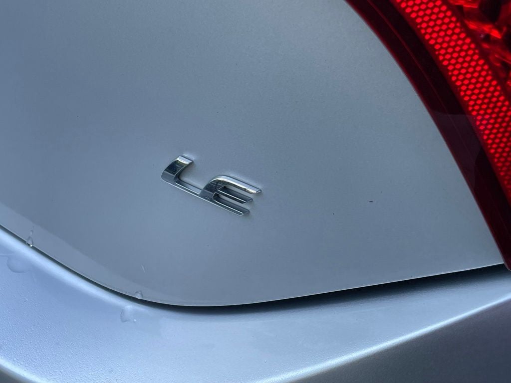 2016 Toyota Corolla LE - 38 MPG / KEYLESS ENTRY