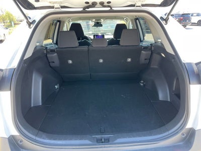 2025 Toyota RAV4 LE - WIRELESS APPLE CARPLAY / 30 MPG