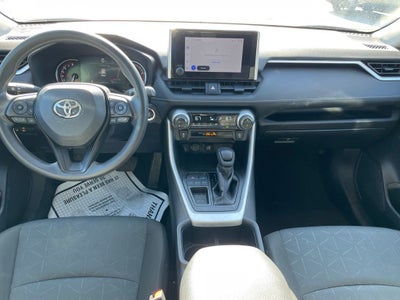 2024 Toyota RAV4 XLE - BLIND SPOT MONITOR / 7 INCH DISPLAY