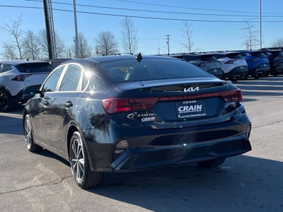 2024 Kia Forte LXS - KIA CERTIFIED / 8 INCH TOUCHSCREEN