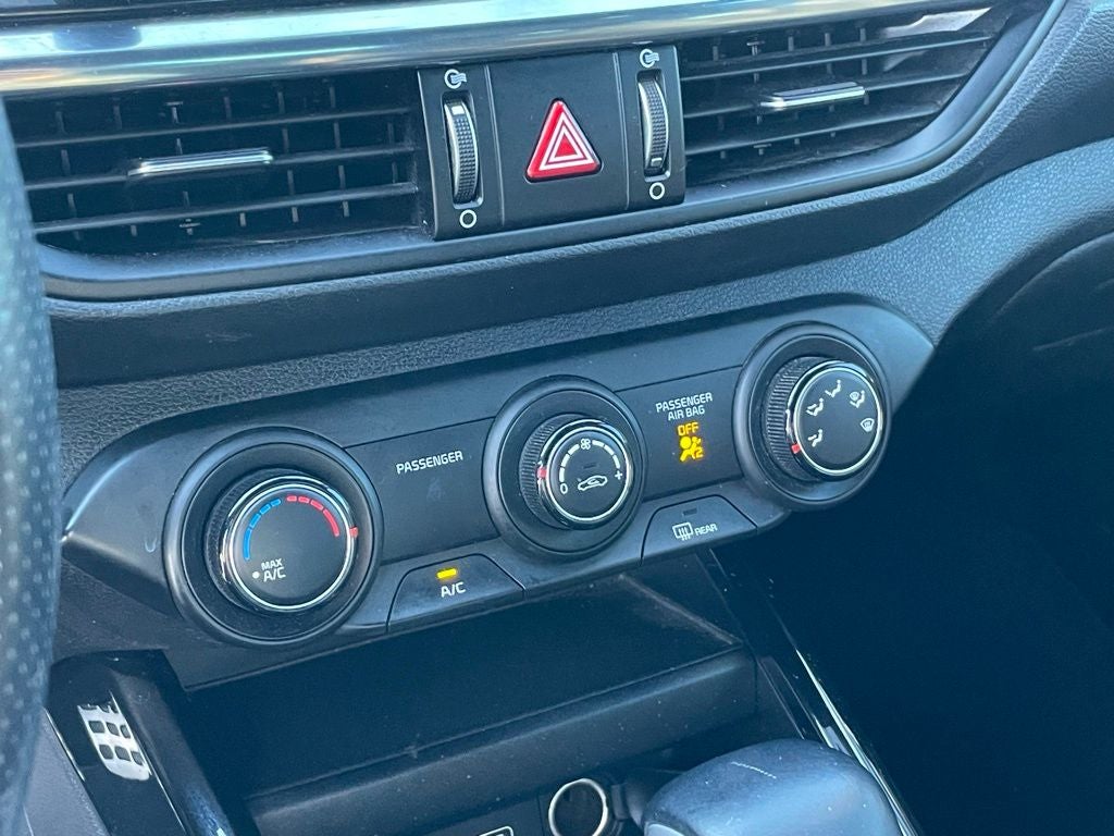 2021 Kia Forte GT-Line - PUSH BUTTON START / BLIND SPOT WARNING