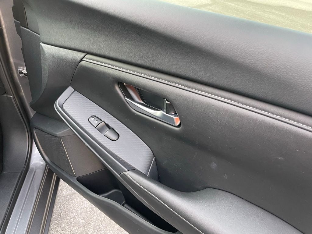 2024 Nissan Sentra SV - 8 INCH TOUCHSCREEN / BLIND SPOT WARNING