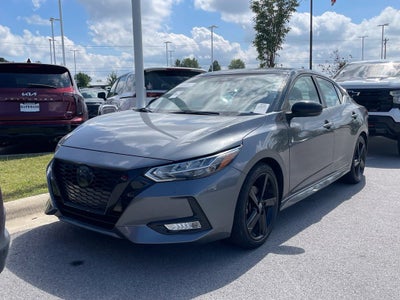 2022 Nissan Sentra SR - 37 MPG / BLIND SPOT WARNING