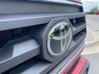 2023 Toyota Tacoma SR5 V6 - APPLE CARPLAY / LANE KEEP ASSIST