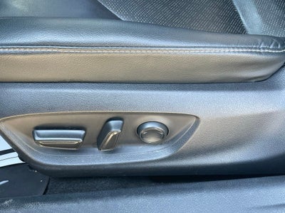 2020 Toyota Camry XSE - APPLE CARPLAY / BLIND SPOT MONITORING