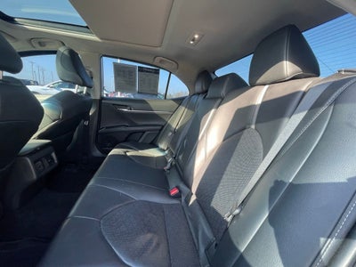 2020 Toyota Camry XSE - APPLE CARPLAY / BLIND SPOT MONITORING