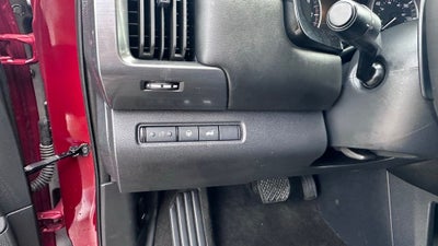 2024 Nissan Pathfinder SL - POWER LIFTGATE / WIRELSS CHARGER