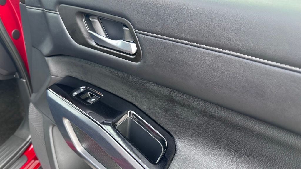 2024 Nissan Pathfinder SL - POWER LIFTGATE / WIRELSS CHARGER