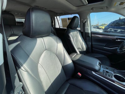 2023 Toyota Highlander Hybrid Limited - MOONROOF / VENTILATED SEATS