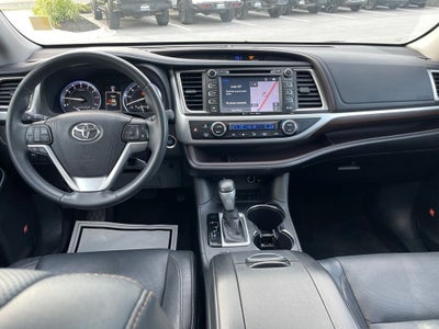 2016 Toyota Highlander Limited