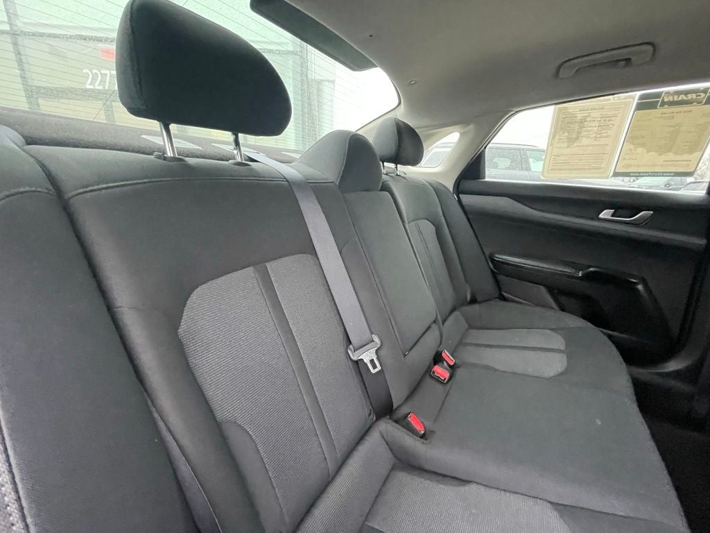 2021 Kia K5 LXS - PUSH BUTTON START / BLIND SPOT AVOIDANCE