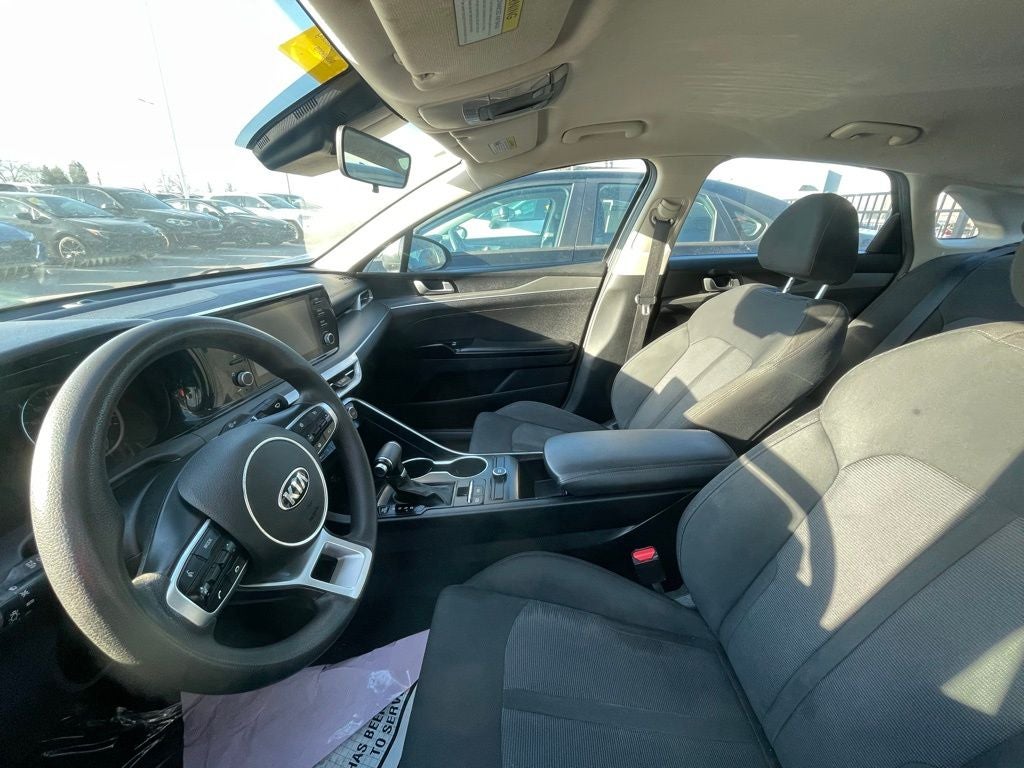 2021 Kia K5 LXS - PUSH BUTTON START / BLIND SPOT AVOIDANCE