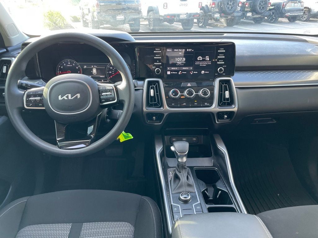 2023 Kia Sorento LX - KIA CERTIFIED / KEYLESS ENTRY