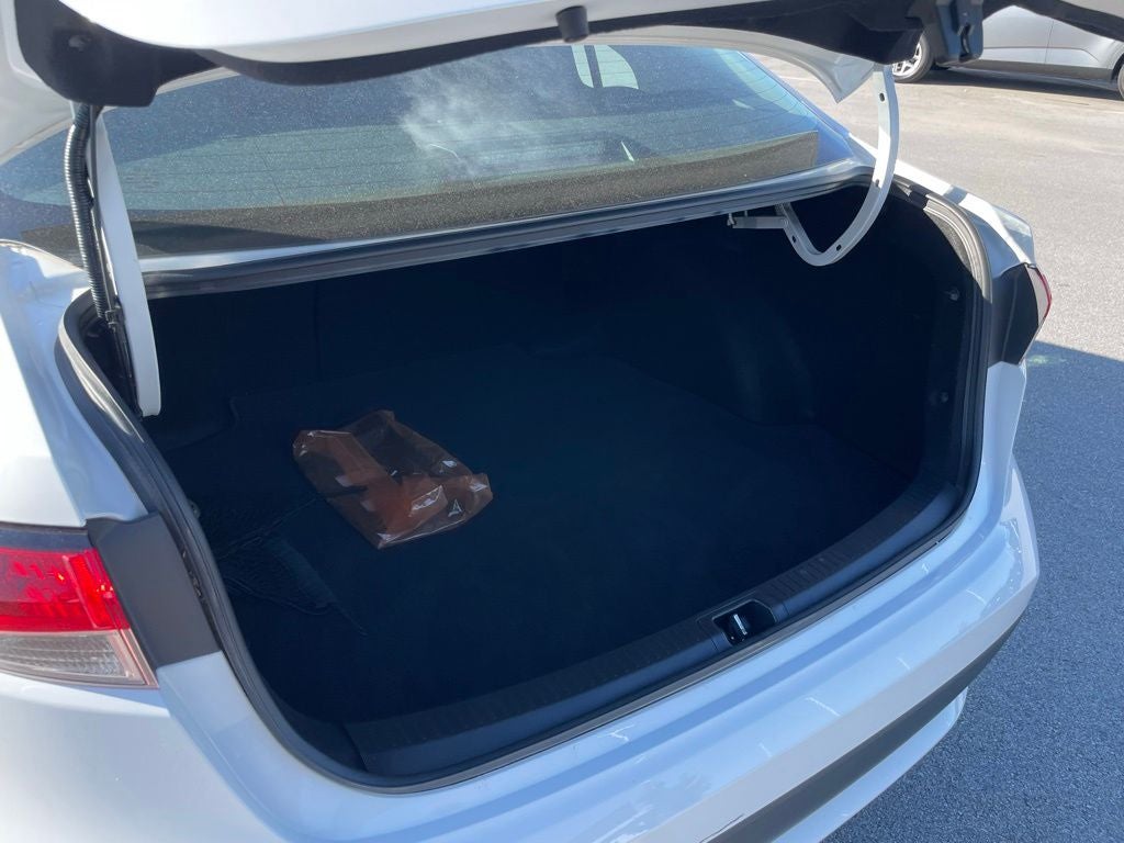 2022 Toyota Corolla LE - APPLE CARPLAY / PRE-COLLISION SYSTEM