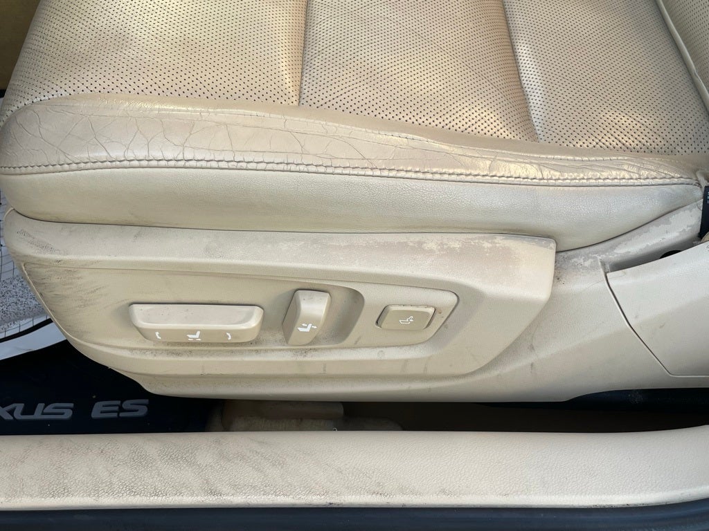 2013 Lexus ES 350 - MOONROOF / HEATED SEATS