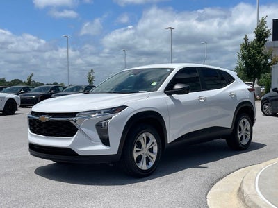 2025 Chevrolet Trax LS