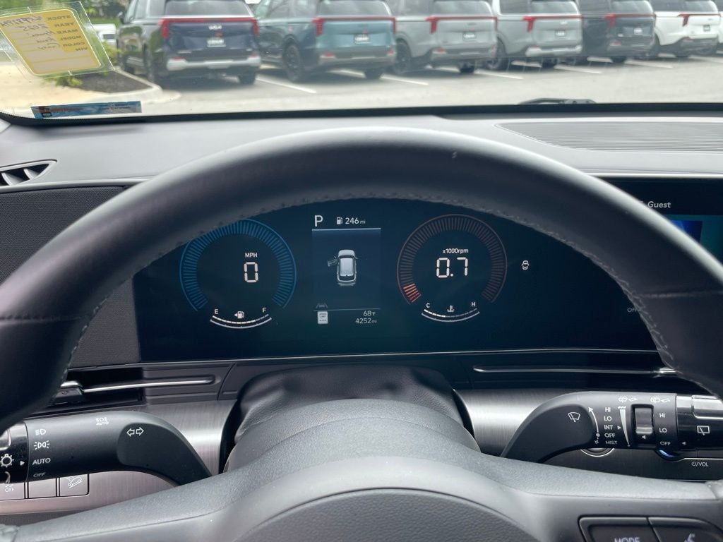 2025 Hyundai KONA SEL - WIRELESS CARPLAY / 12" DISPLAY