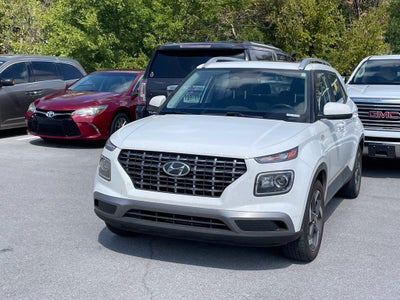 2025 Hyundai VENUE SEL - POWER MOONROOF / APPLE CARPLAY