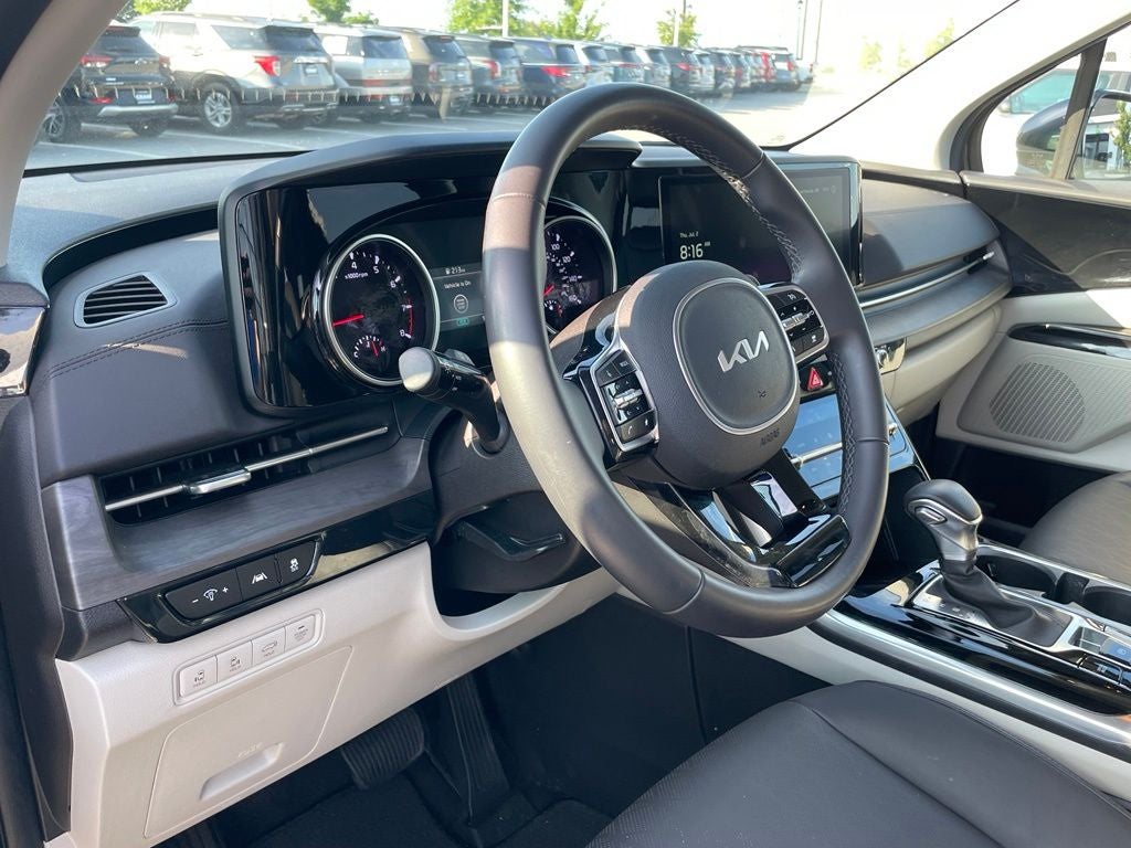 2024 Kia Carnival EX - 8 PASSENGER / NAVIGATION SYSTEM