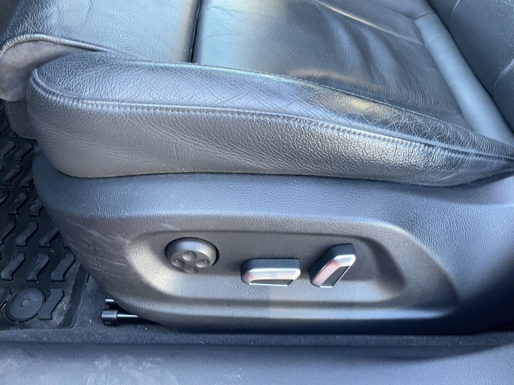 2018 Audi Q3 2.0T Premium Plus quattro - PANORAMIC SUNROOF / CD PLAYER