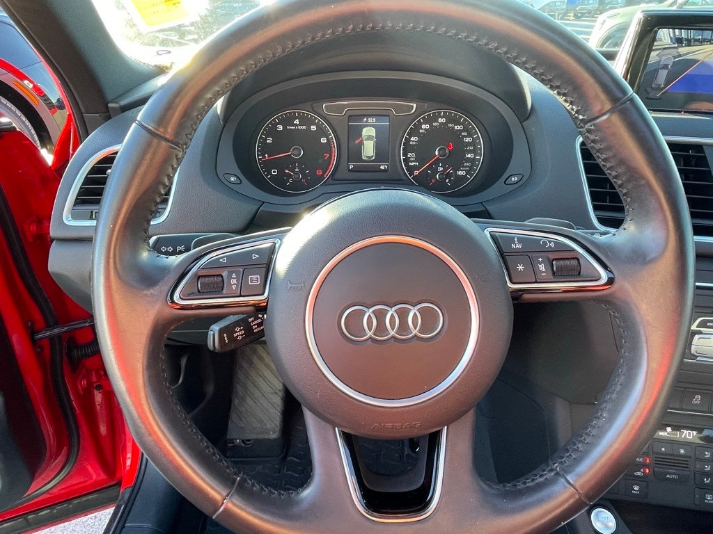 2018 Audi Q3 2.0T Premium Plus quattro - PANORAMIC SUNROOF / CD PLAYER
