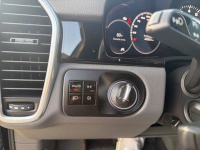 2019 Porsche Cayenne Base - PANORAMIC SUNROOF / MEMORY SEATS