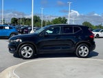 2020 Volvo XC40 Momentum
