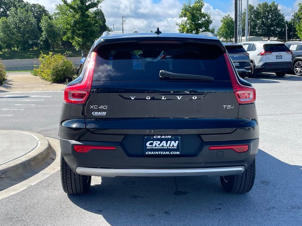 2020 Volvo XC40 Momentum