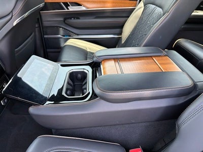 2024 Jeep Grand Wagoneer L Series III