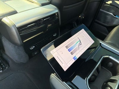 2023 Jeep Grand Wagoneer Base