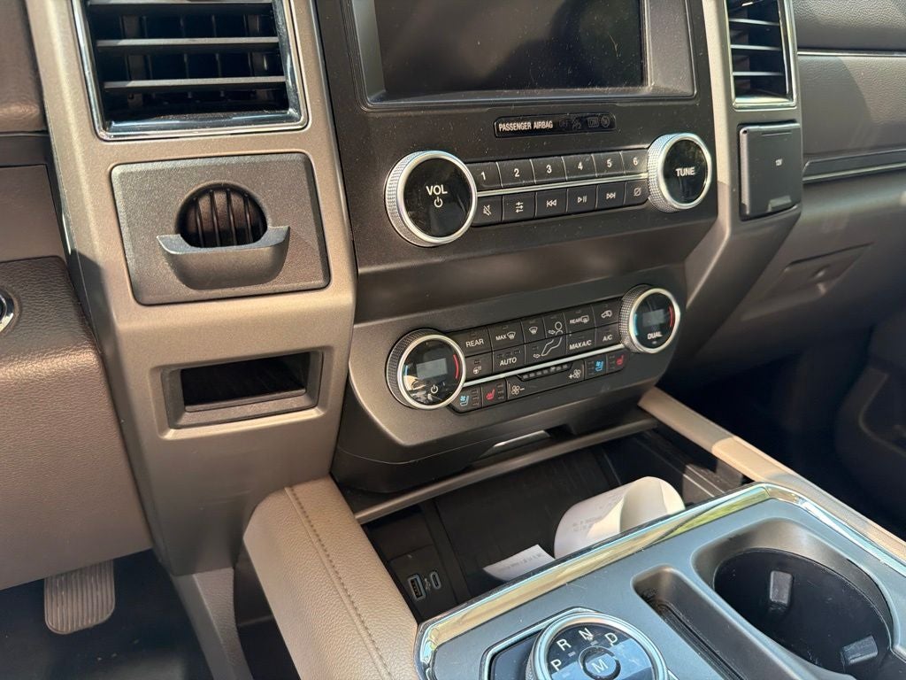 2021 Ford Expedition XLT LEATHER, BUCKETS, PANO ROOF