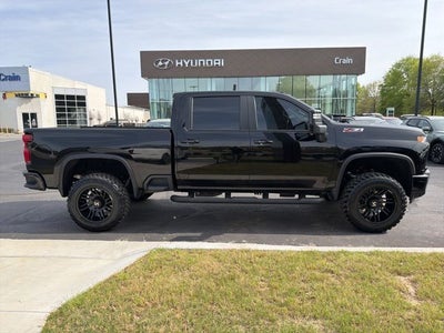 2022 Chevrolet Silverado 2500HD LT NIGHT EDITION