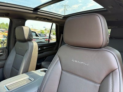 2023 GMC Yukon Denali