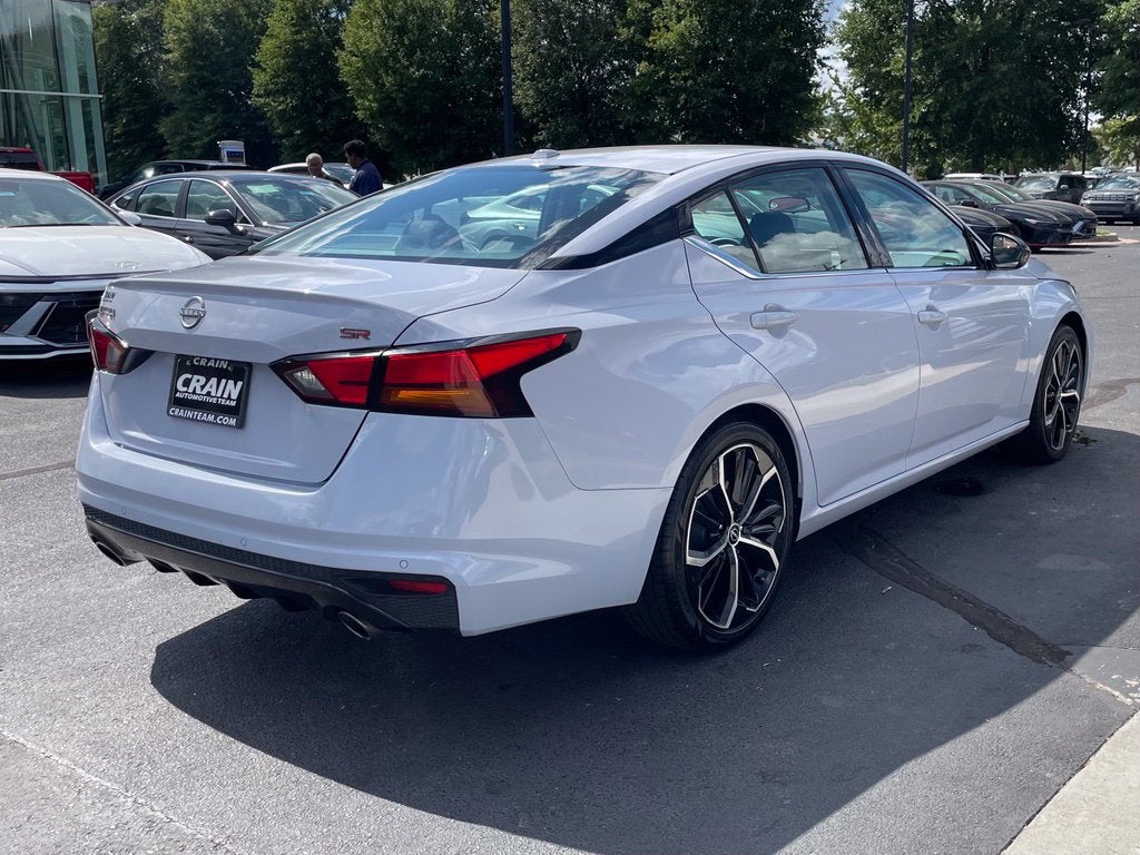 2024 Nissan Altima 2.5 SR Clean CarFax, One Owner