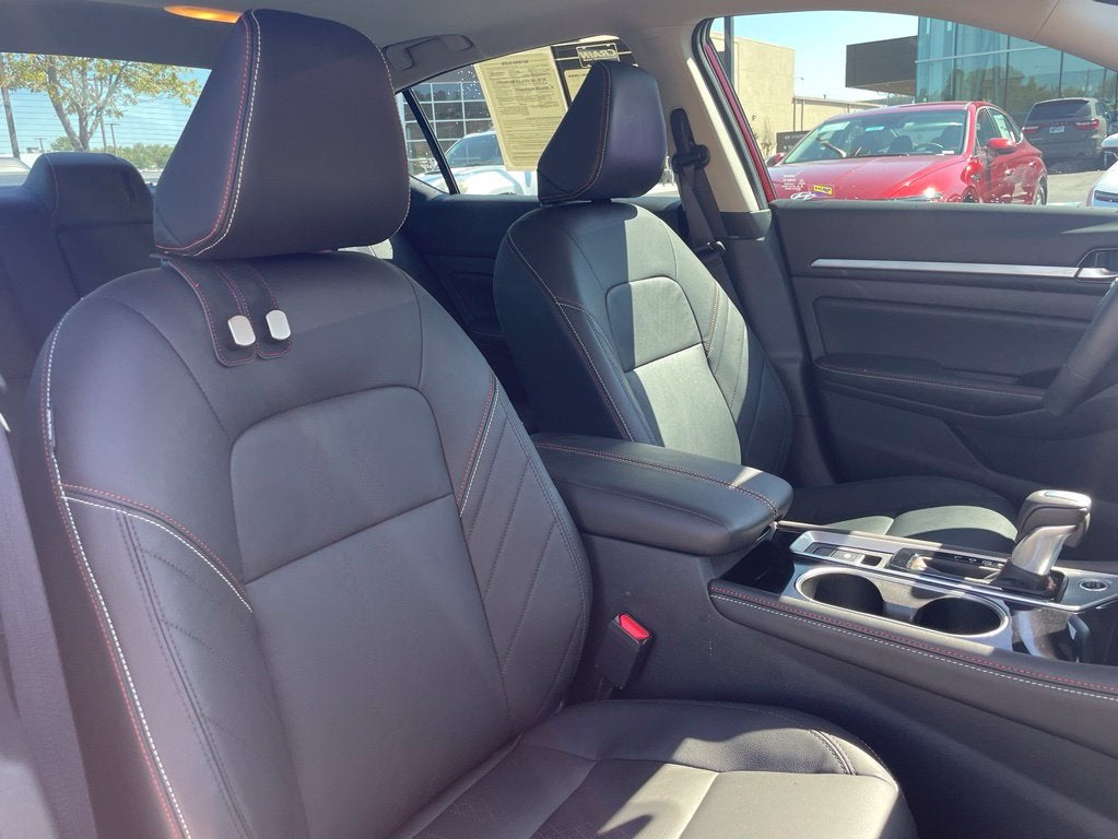 2025 Nissan Altima 2.5 SR CLEAN CARFAX 1-OWNER